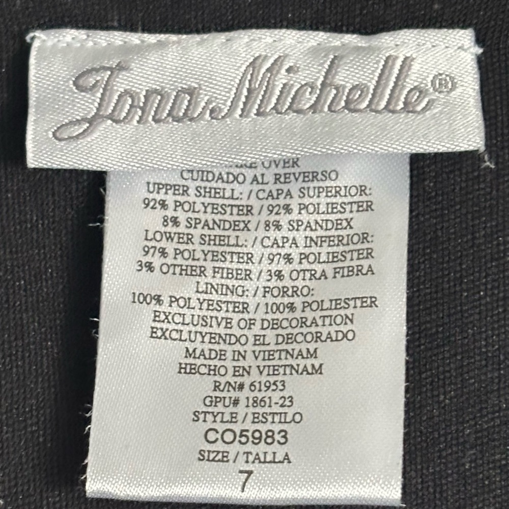 Jona Michelle Black, Ivory & Gold Dress with Bow Accent
Size: (7) - Picture 5 of 13